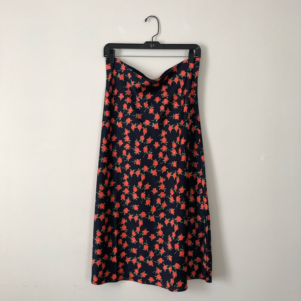 J Crew pull on slip skirt in poppy fields